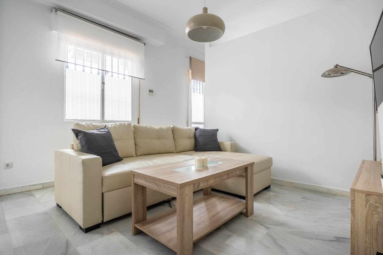 Comfy Away Apartment Севиля Екстериор снимка