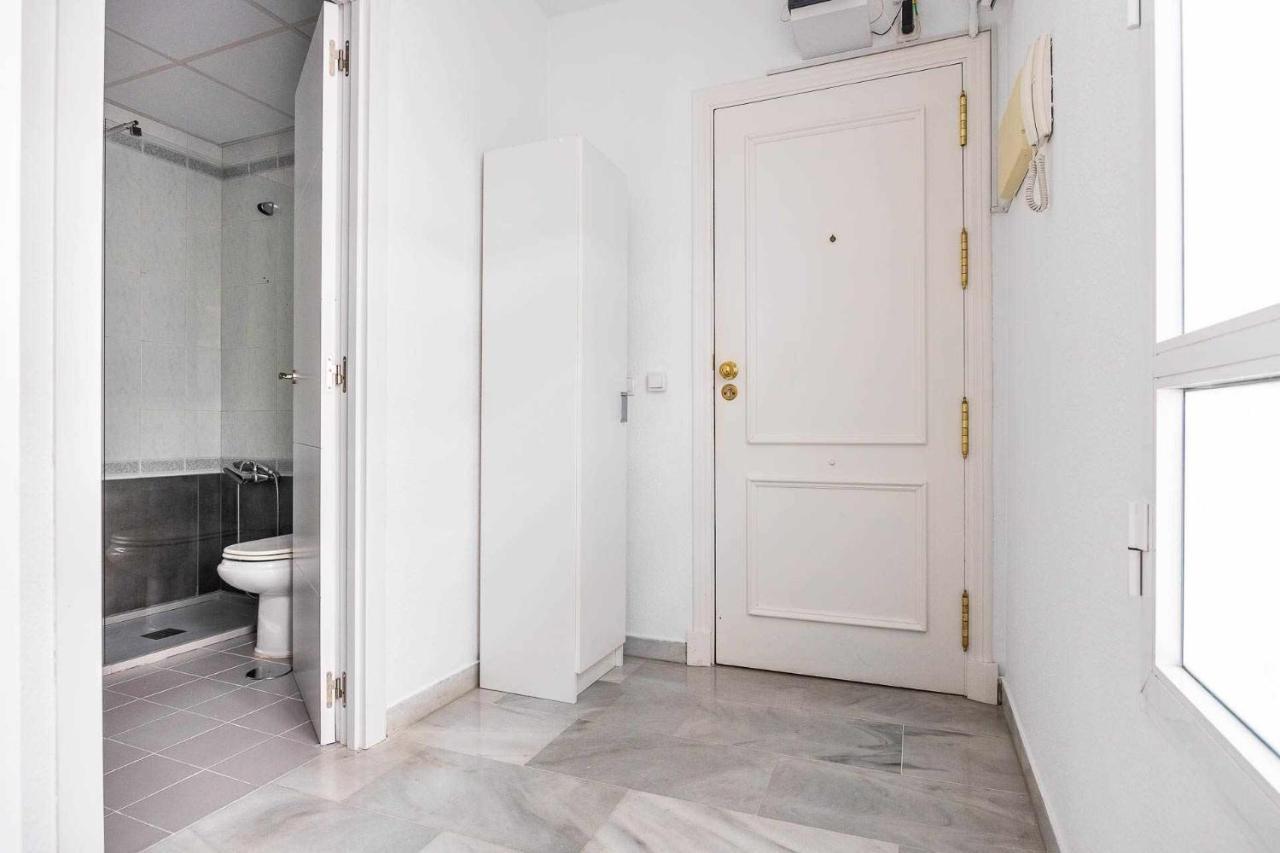 Comfy Away Apartment Севиля Екстериор снимка