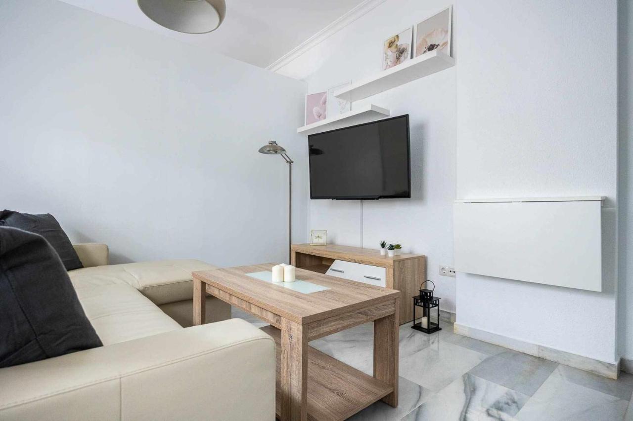 Comfy Away Apartment Севиля Екстериор снимка
