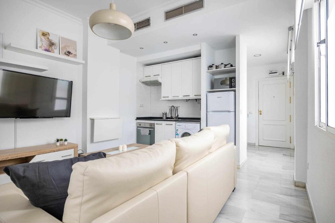 Comfy Away Apartment Севиля Екстериор снимка