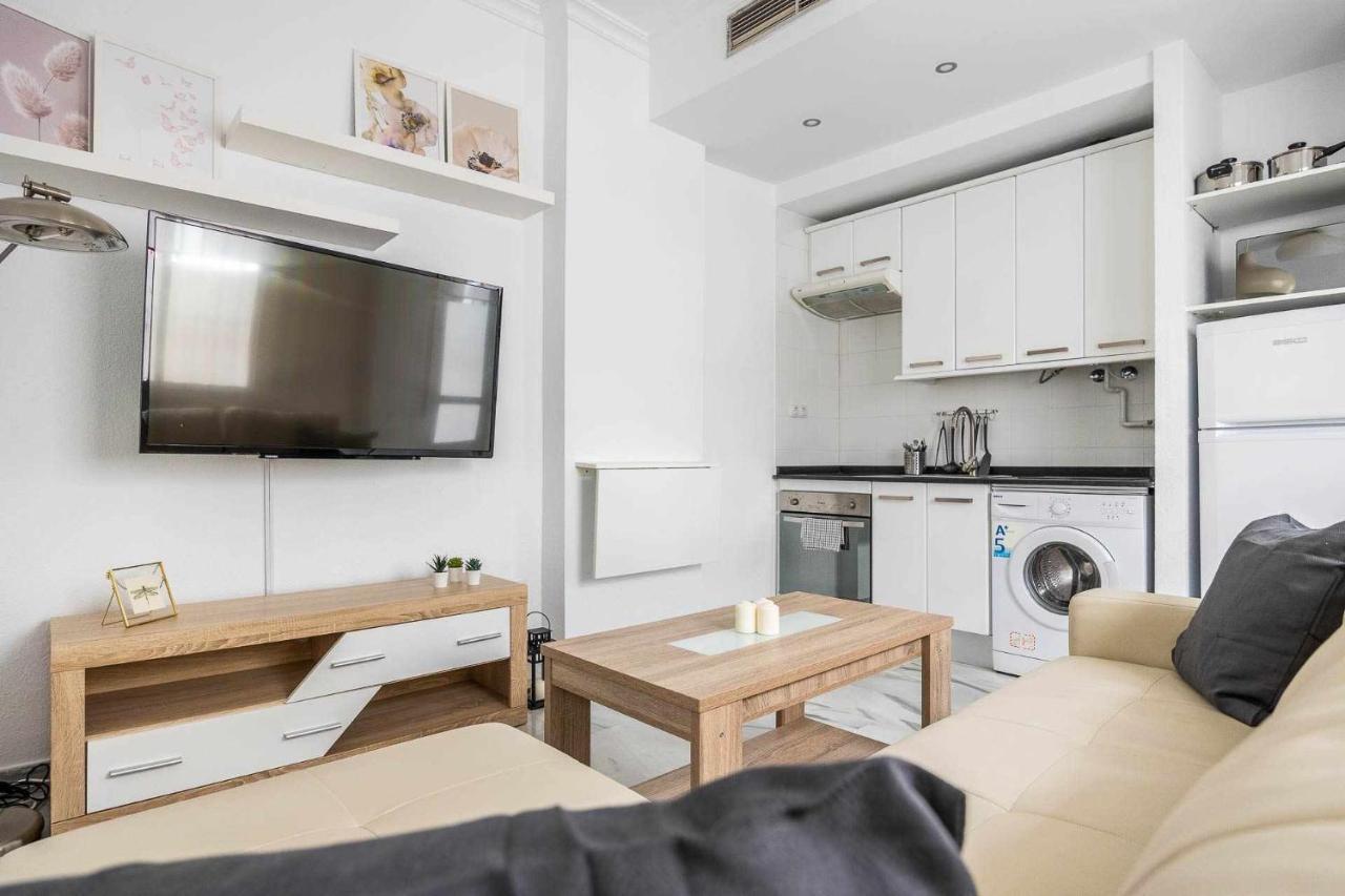 Comfy Away Apartment Севиля Екстериор снимка