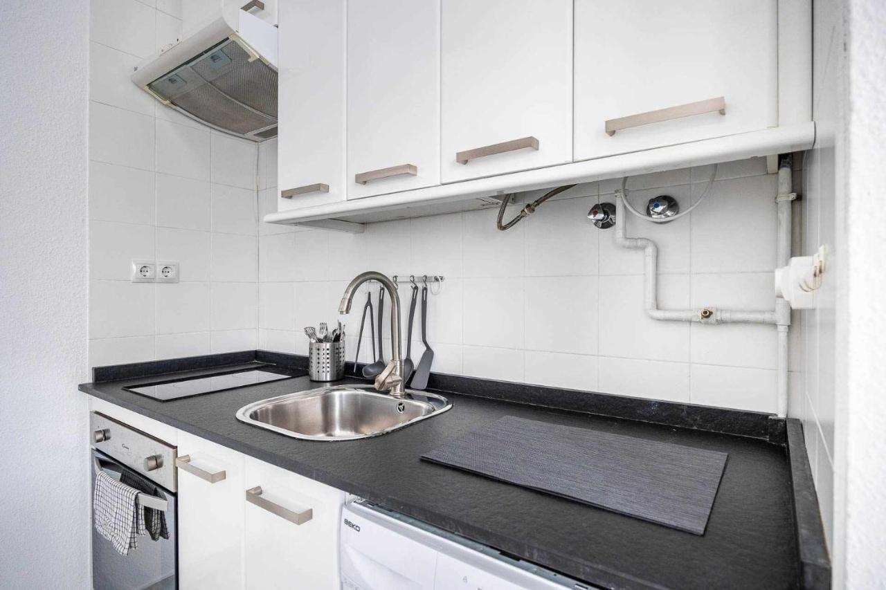 Comfy Away Apartment Севиля Екстериор снимка