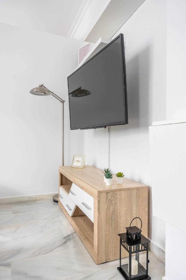 Comfy Away Apartment Севиля Екстериор снимка
