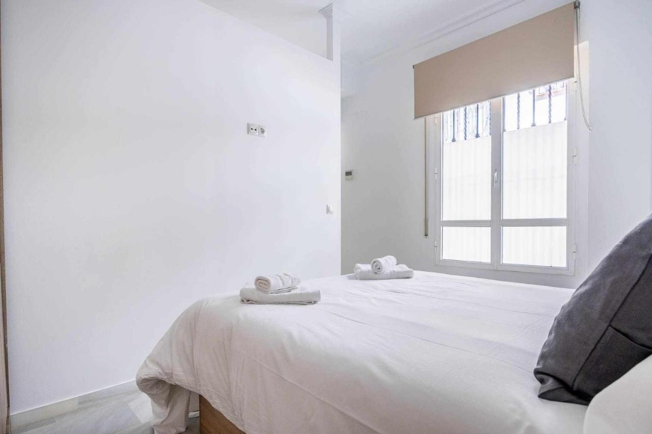 Comfy Away Apartment Севиля Екстериор снимка