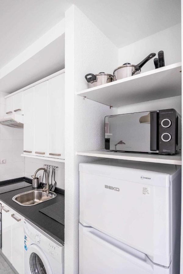 Comfy Away Apartment Севиля Екстериор снимка