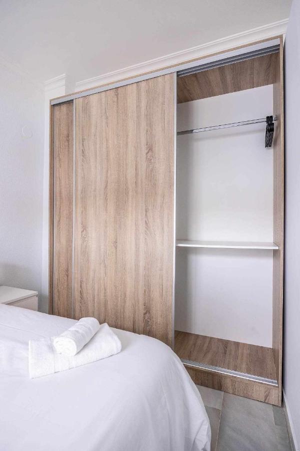 Comfy Away Apartment Севиля Екстериор снимка