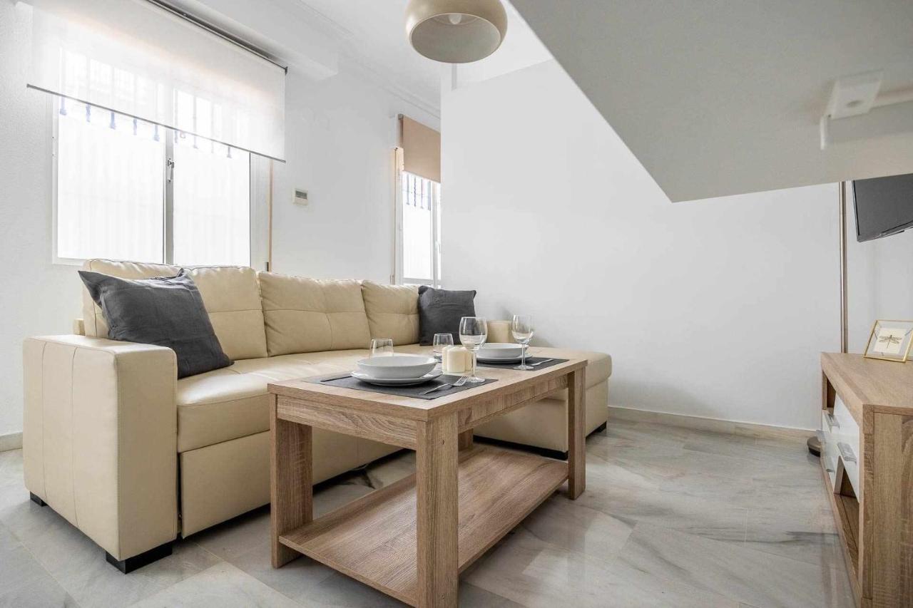 Comfy Away Apartment Севиля Екстериор снимка